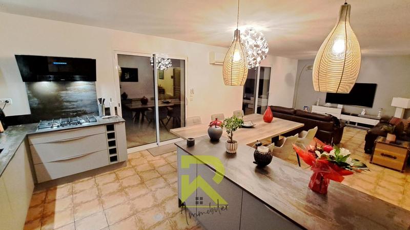 Villa - 170 m² - 5 pièces