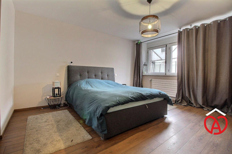 Maison - 192 m² - 7 pièces