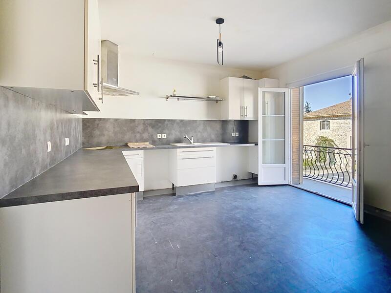 Maison - 182 m² - 6 pièces