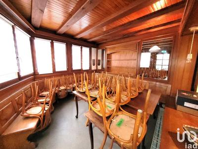 Local commercial - 259 m²