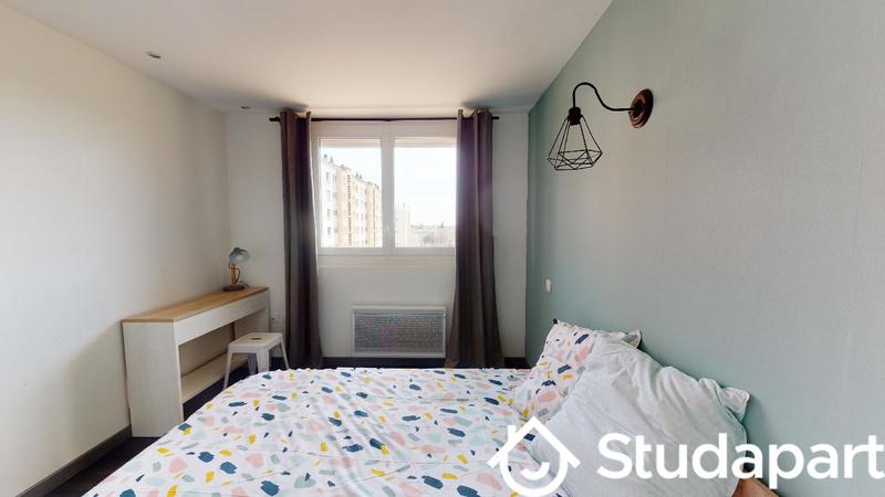 Chambre - 10 m² - 1 pièce