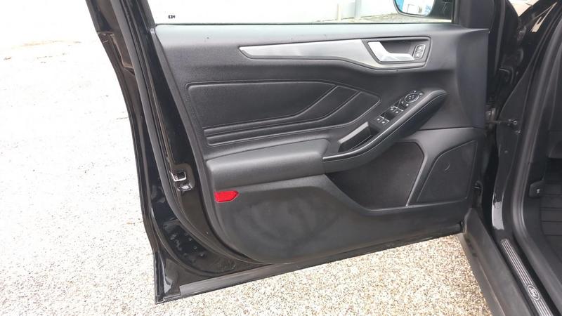 Ford Focus IV 1.0 EcoBoost 125 Titanium