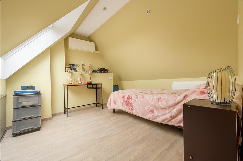 Maison - 166 m² - 7 pièces