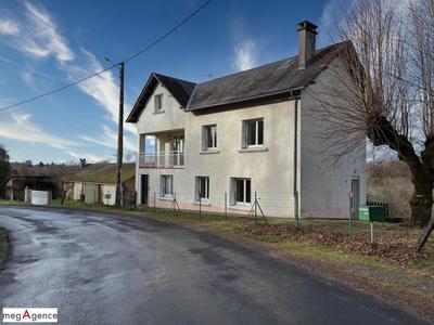 Maison traditionnelle - 140 m² - 6 pièces