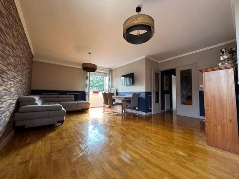 Appartement - 80 m² - 4 pièces