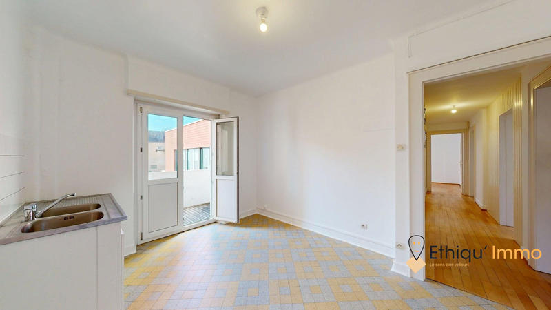 Appartement - 82 m² - 4 pièces