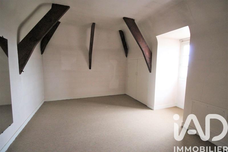 Maison - 246 m² - 8 pièces