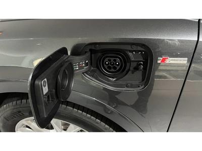 Audi Q3 45 TFSIe 245 ch s tronic 6 s line