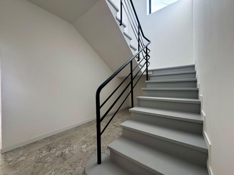 Maison - 170 m² - 7 pièces