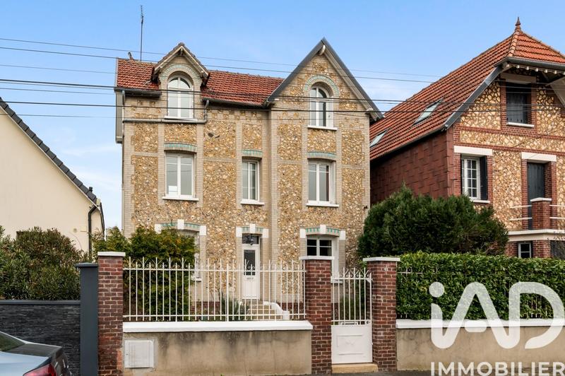 Maison - 117 m² - 6 pièces