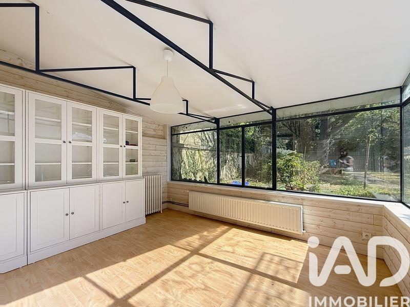 Maison - 201 m² - 7 pièces