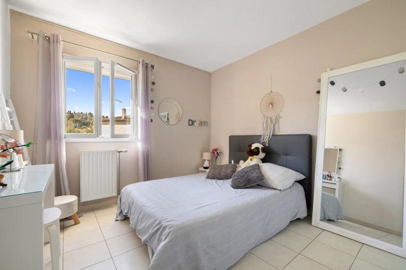 Maison - 98 m² - 4 pièces