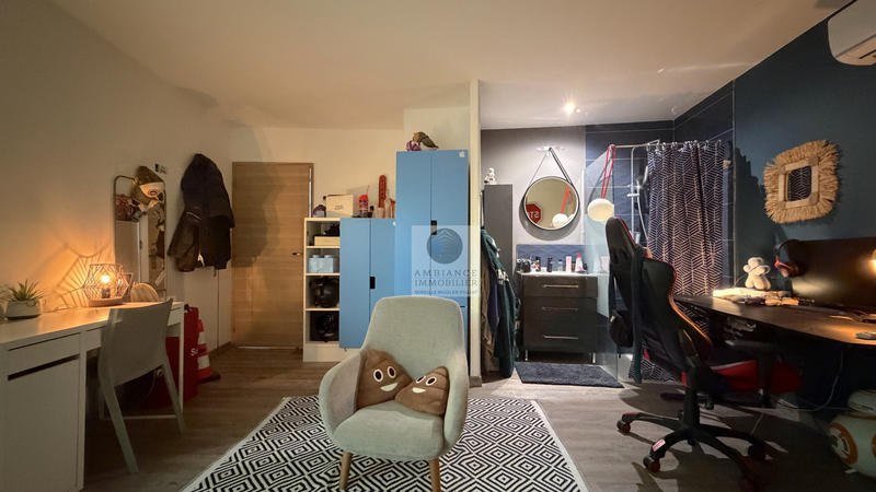 Maison - 181 m² - 7 pièces