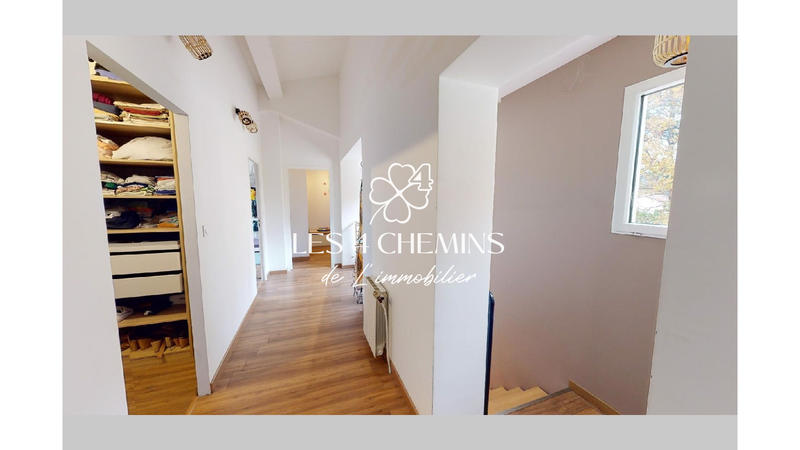 Villa - 236 m² - 4 pièces