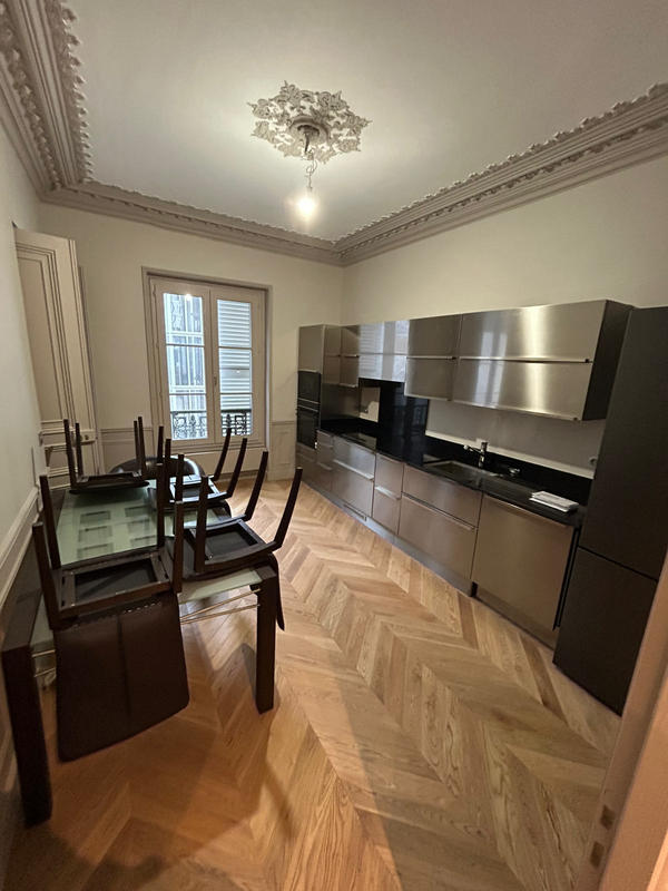 Appartement - 124 m² - 6 pièces