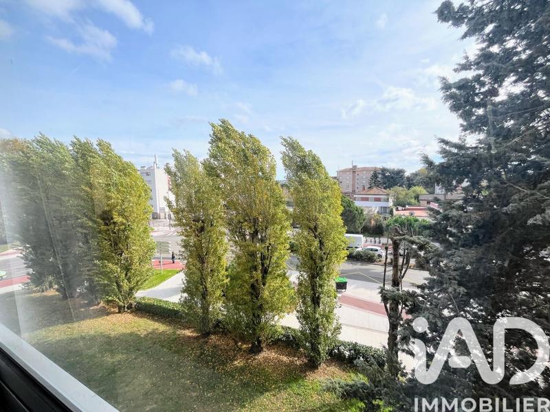 Appartement - 75 m² - 3 pièces