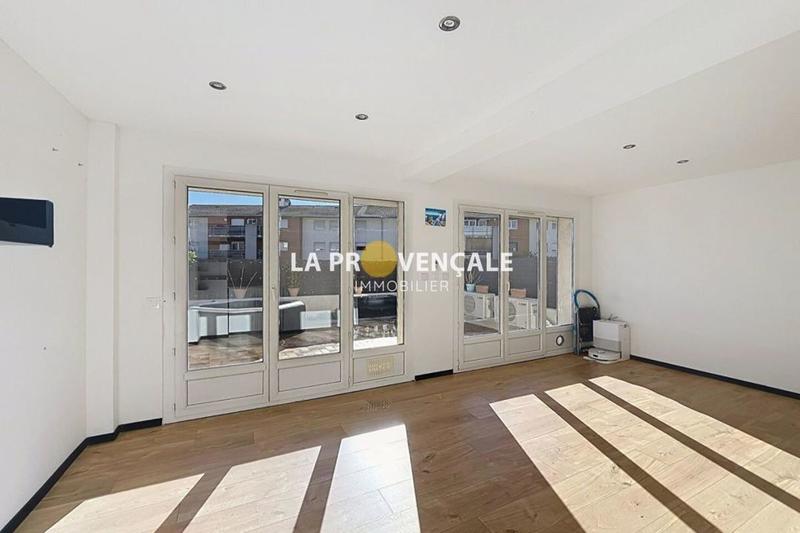 Appartement - 67 m² - 3 pièces