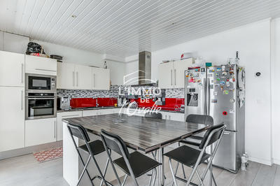 Maison - 158 m² - 4 pièces