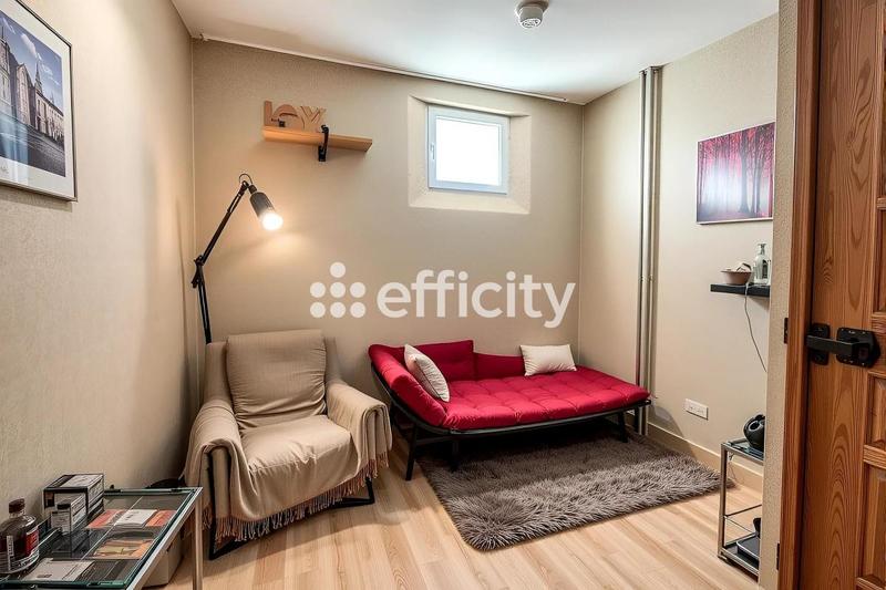 Maison - 218 m² - 6 pièces