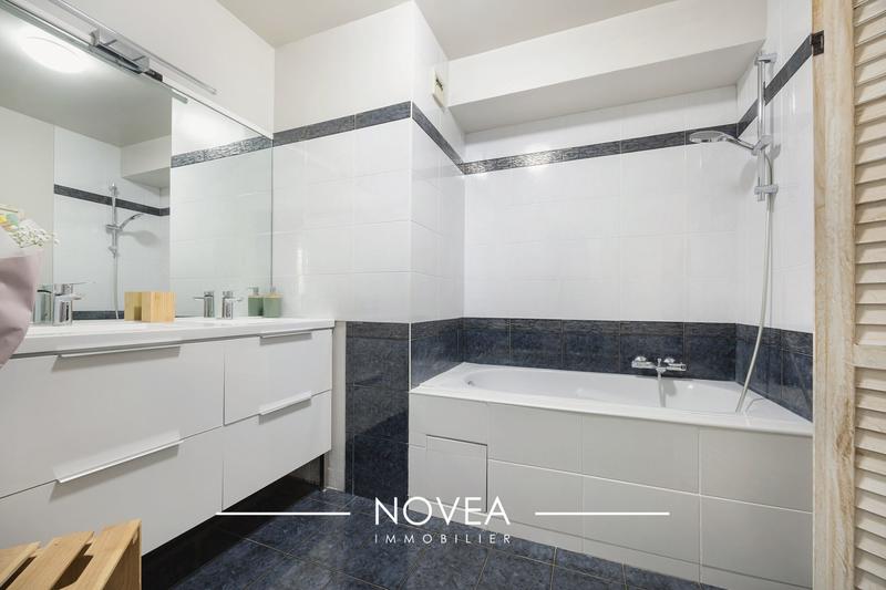 Appartement - 110 m² - 4 pièces