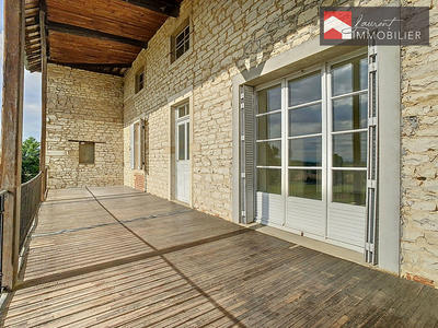 Maison - 187 m² - 7 pièces