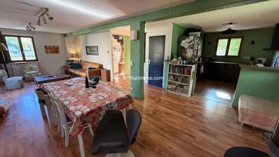 Maison - 150 m² - 7 pièces