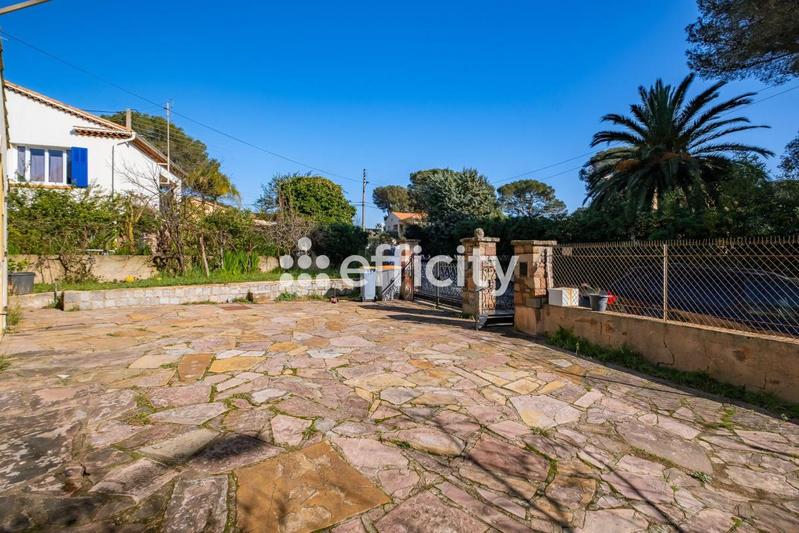 Appartement - 100 m² - 4 pièces