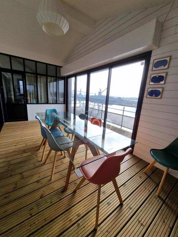 Bureau - 150 m² - 6 pièces