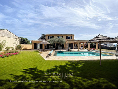 Villa - 217 m² - 6 pièces