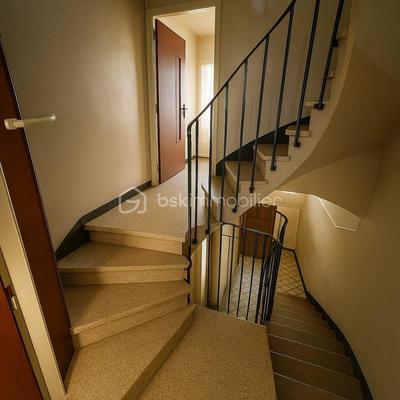 Maison - 111 m² - 6 pièces