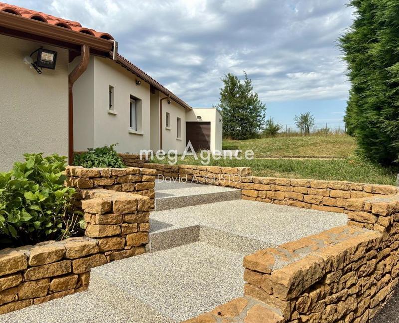 Maison - 248 m² - 8 pièces