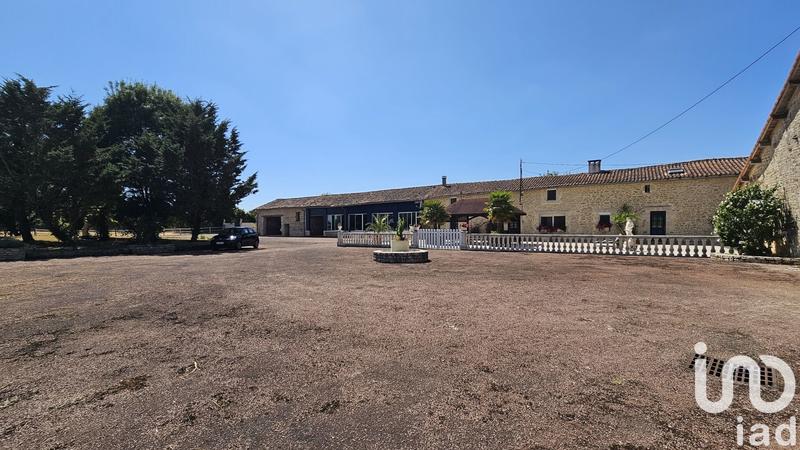 Maison - 338 m² - 6 pièces