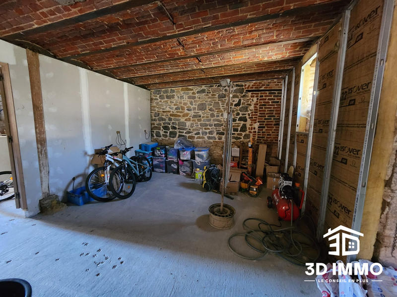 Maison - 305 m² - 7 pièces