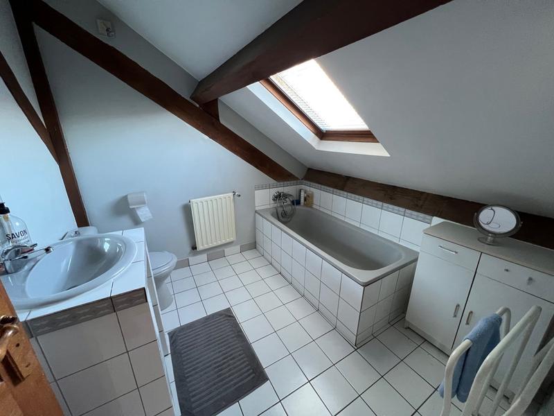 Maison traditionnelle - 100 m² - 6 pièces