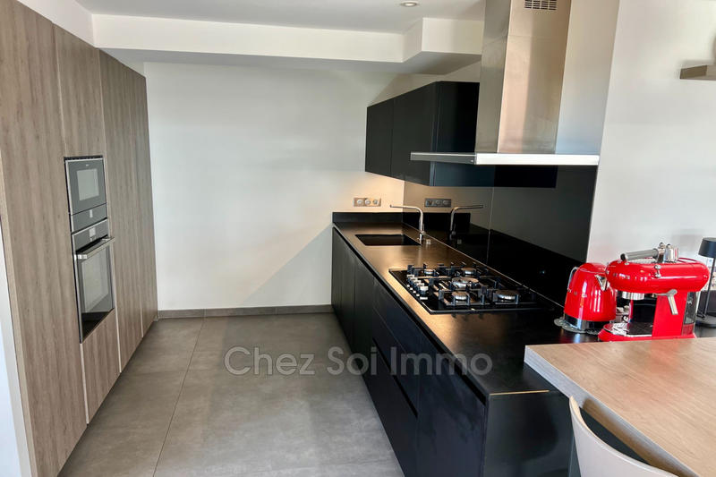 Appartement - 150 m² - 4 pièces