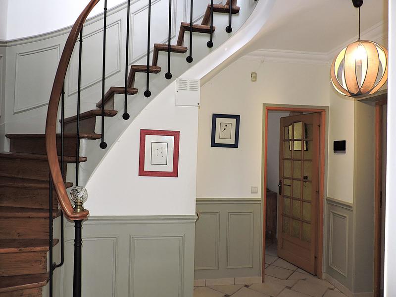 Maison - 329 m² - 12 pièces