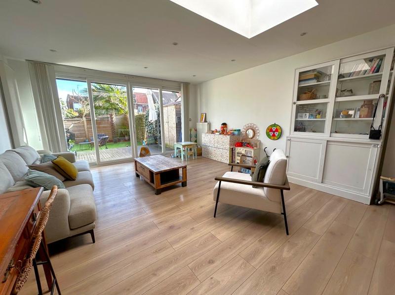 Maison - 95 m² - 4 pièces