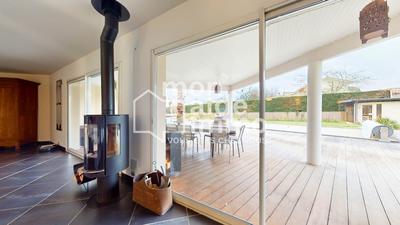 Maison - 280 m² - 7 pièces