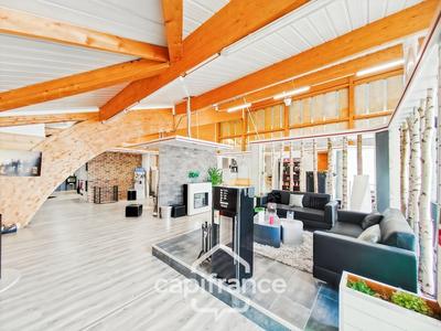 Local commercial - 384 m² - 3 pièces