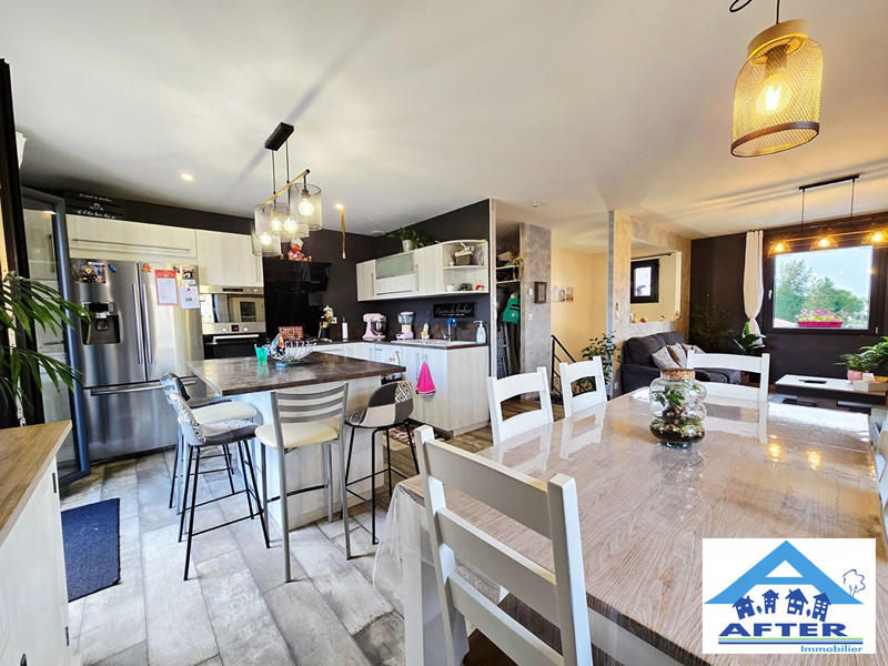 Maison - 110 m² - 5 pièces