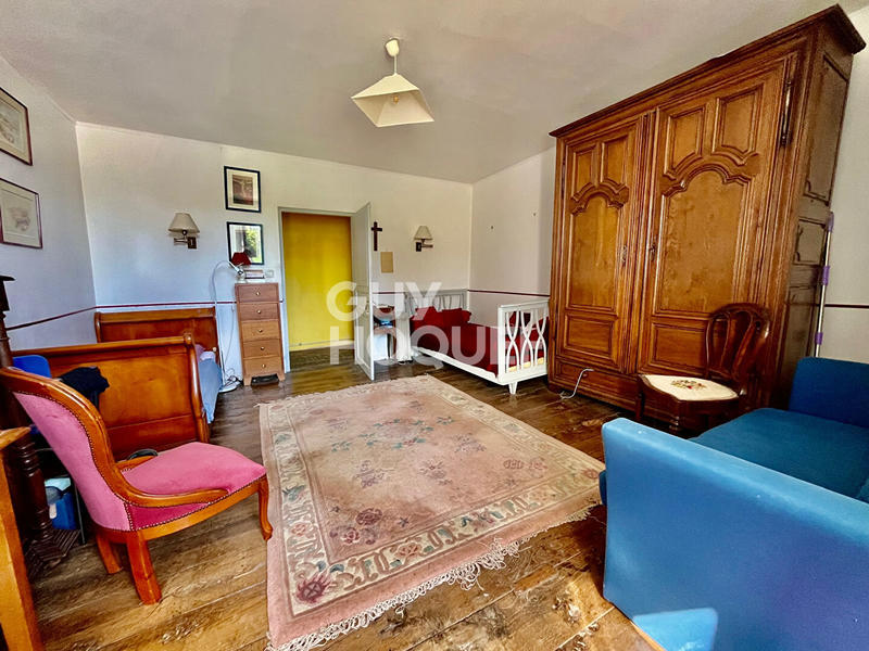 Maison - 252 m² - 8 pièces