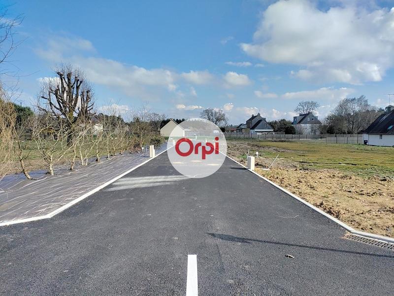 Terrain constructible - 1 375 m²