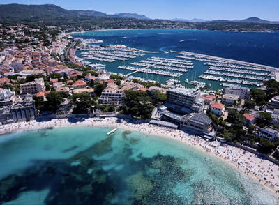 Maison - 260 m² - 11 pièces