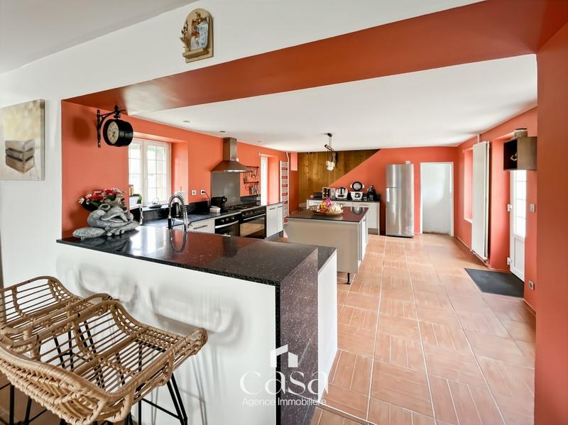 Maison - 166 m² - 6 pièces