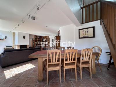 Maison - 130 m² - 4 pièces