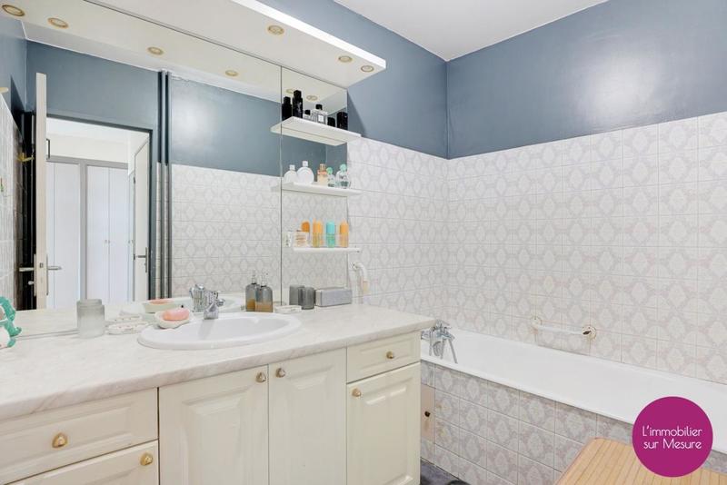 Appartement - 83 m² - 4 pièces