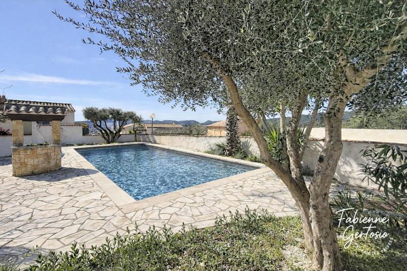 Maison - 146 m² - 6 pièces