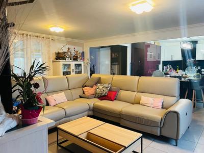 Maison - 200 m² - 7 pièces