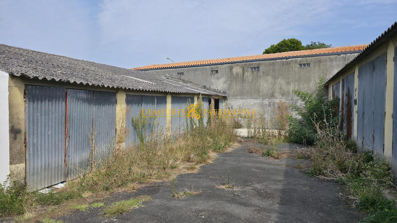 Parking / Garage - 230 m²