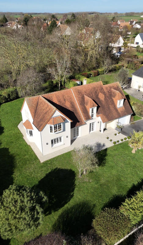 Maison - 182 m² - 7 pièces
